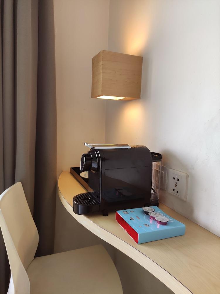 Liberta Hotel Kemang Jakarta Eksteriør billede